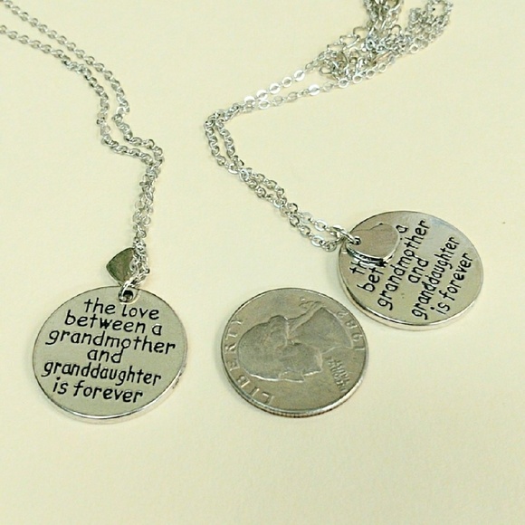 CLOSET CLOSING DISCOUNTED, Set of Grandma/Granddaughter ❤️love ❤️necklace set - Picture 4 of 4